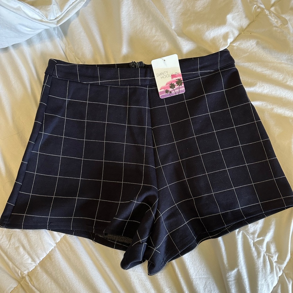 Dainty Hooligan shorts